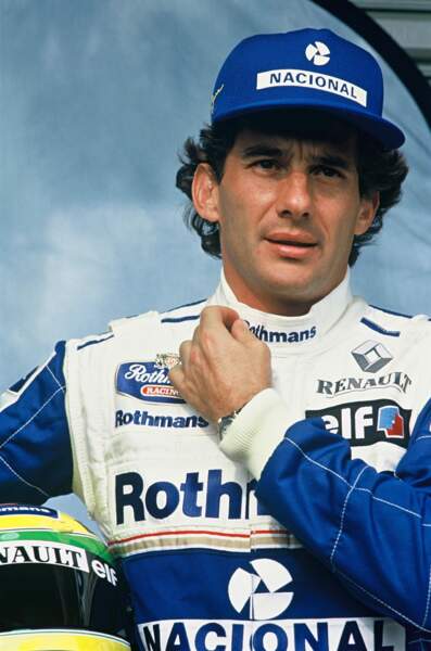 Ayrton Senna, victime d'un accident de course automobile en Italie. Il avait 34 ans. 