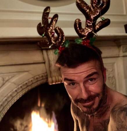On l'avoue : un simple selfie de David Beckham torse nu avec ce serre-tête a suffi à notre bonheur. 