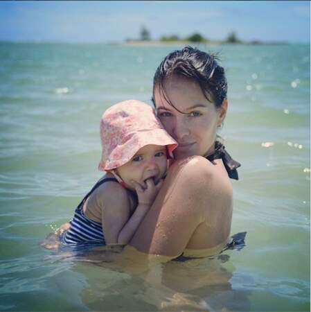 Jade Foret, enceinte de son deuxième enfant, est en vacances à L'Île Maurice avec sa fille