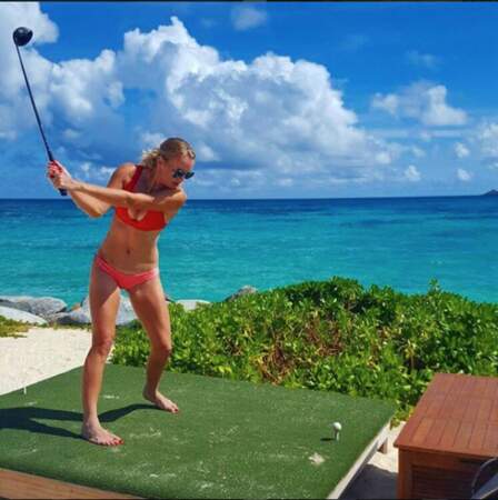 Même en vacances, Caroline Wozniacki tient à garder la forme.