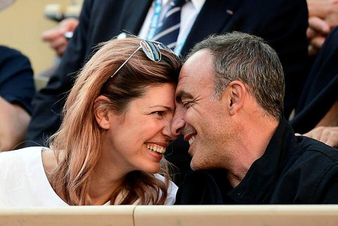 Deux amoureux de la balle jaune, Nikos Aliagas et son épouse Tina