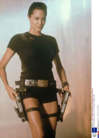 L'actrice y interprète l'héroïne de jeu vidéo ultra sexy Lara Croft