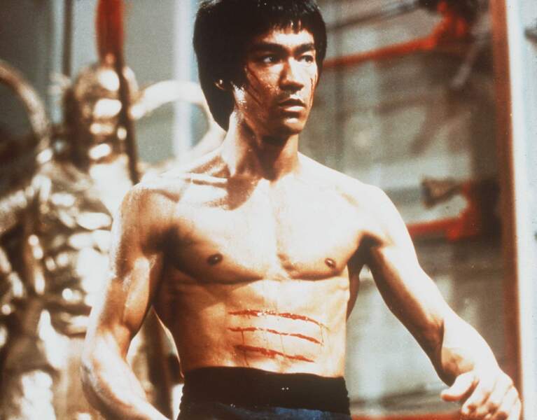 Bruce Lee, victime d'une rupture d'anévrisme à l'âge de 32 ans. 
