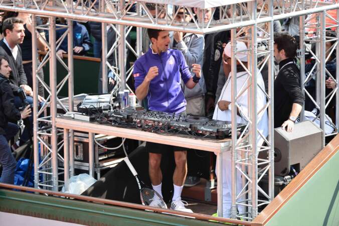 Novak Djokovic et Bob Sinclar jouent à Vis ma vie... Voici DJ Djoko.