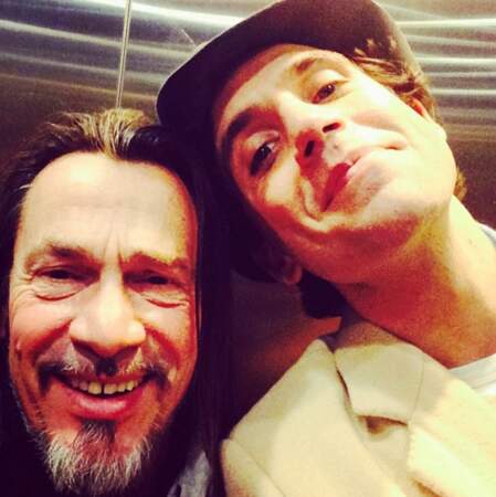 Selfie dans l'ascenseur pour les deux inséparables : Florent Pagny et Mika