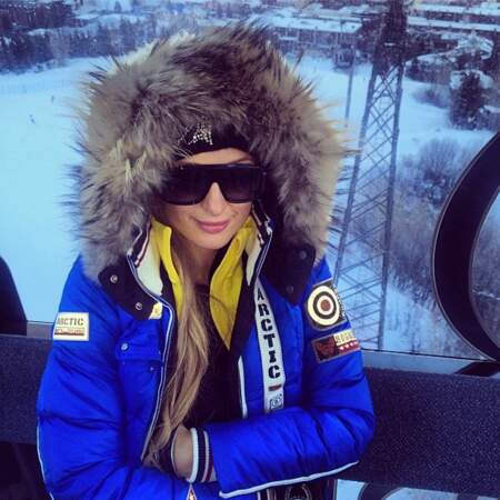 Paris Hilton au ski, toujours dans la discrétion . Vivement 2014 !