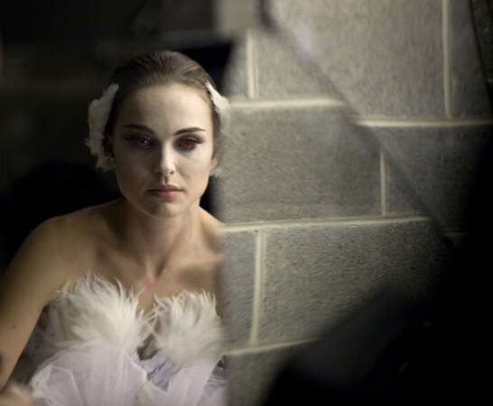 Son rôle de Nina dans Black Swan (2010), lui vaut moult récompenses dont l'Oscar de la meilleure actrice