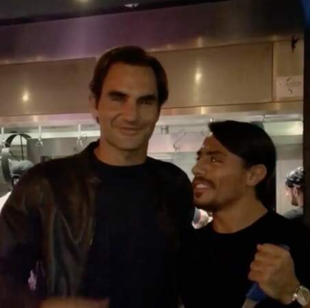 Quand une légende de la viande rencontre une légende du tennis. Salt Bae versus Roger Federer !
