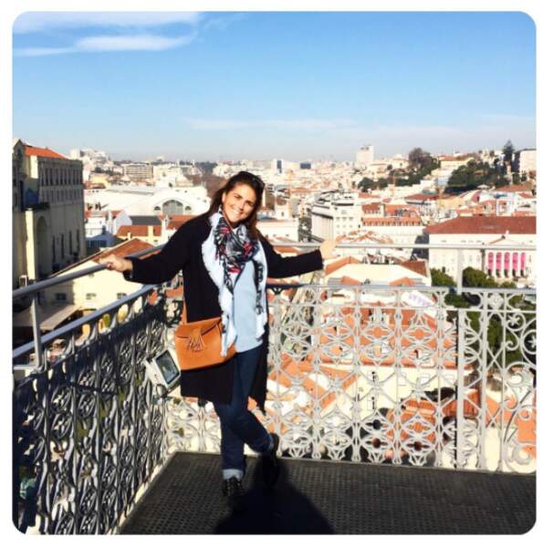 Pour les fêtes de fin d'année, Valérie Bénaim a choisi Lisbonne et ses paysages ensoleillés.