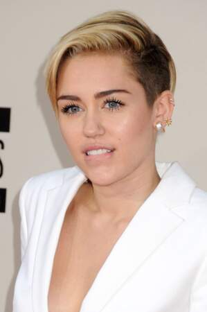 30. Miley Cyrus  (chanteuse)