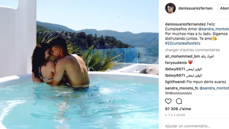 Denis Suarez fait des papouilles dans une piscine de Mykonos 