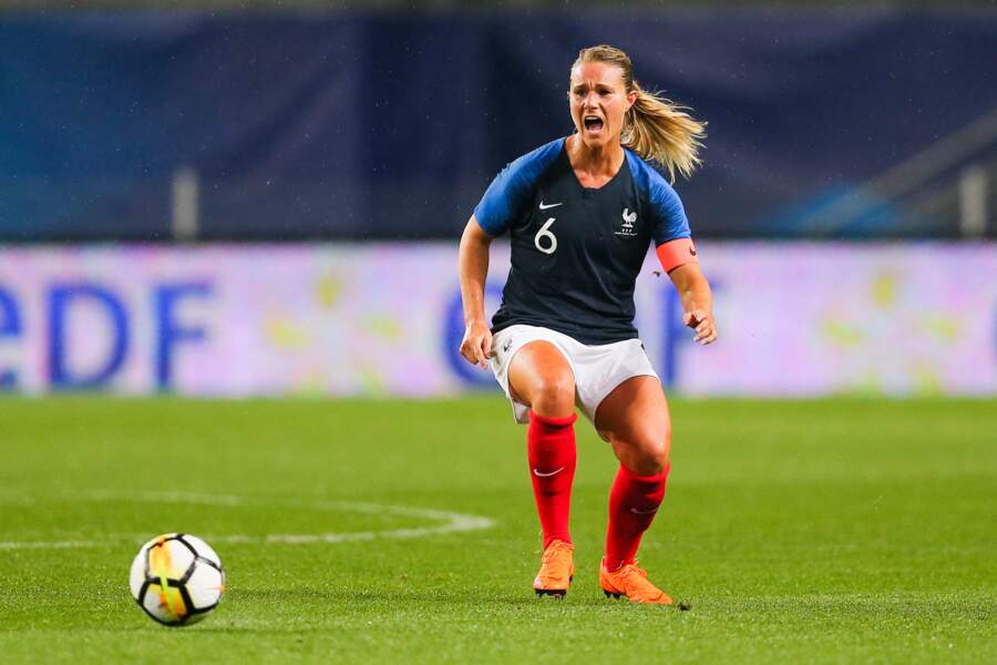 Amandine Henry, capitaine de l'équipe de France féminine de football