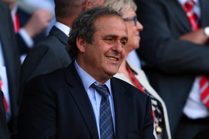 Michel Platini a été président de l'UEFA de 2007 à 2015. Il a été innocenté après trois ans de suspension, suite à des accusations de paiement déloyal