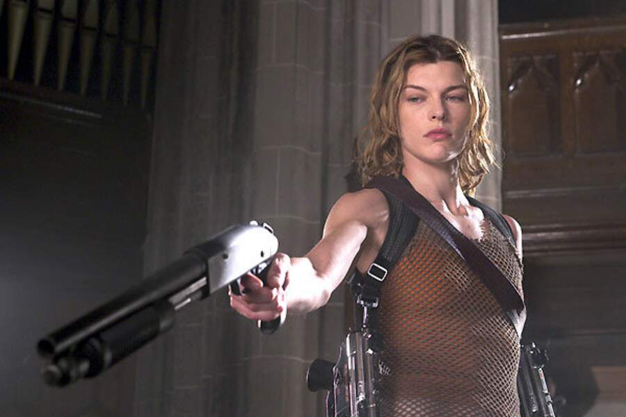 Resident Evil : MIla Jovovich et son commando luttent contre un virus qui transforme l'humanité en zombies.