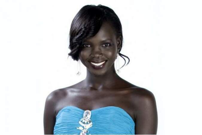 Miss Sud Soudan - Modong Manuela Mogga | On ne voit que ses dents