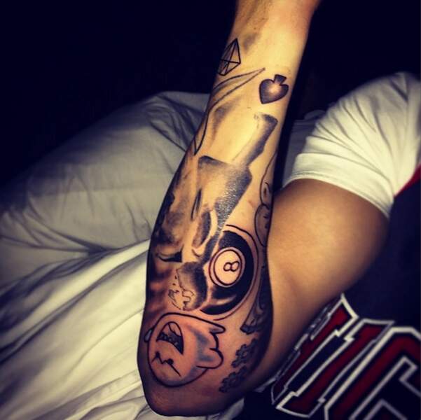 Autre chanteur accro aux tatouages, Justin Bieber ! 