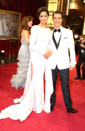 Matthew McConaughey, Oscar du meilleur acteur, et sa femme Camila Alves. LE couple star de cette cérémonie