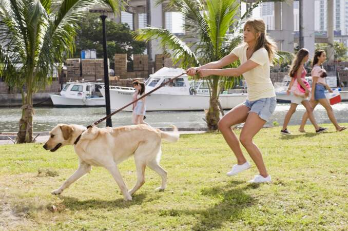 Jennifer Aniston est une femme qui a du chien !