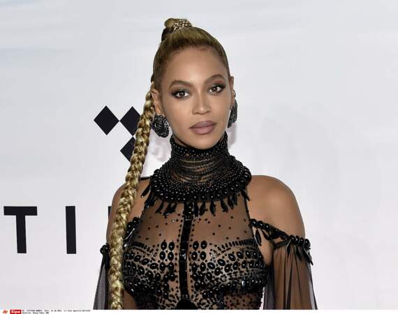 Il y a aussi des rumeurs concernant Beyoncé... A-t-elle vraiment 35 ans comme elle le revendique ?