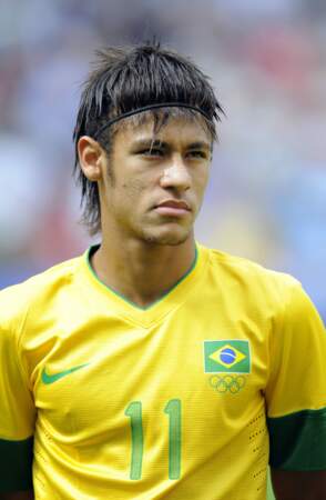 Neymar et sa coupe amérindienne lors des Jeux Olympiques de Londres en 2012