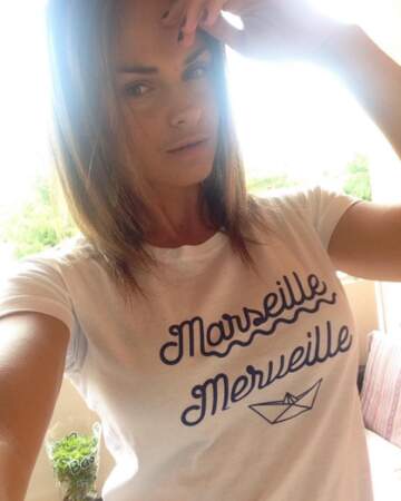 En plus, elle n'hésite jamais à faire la publicité de sa ville : Marseille !
