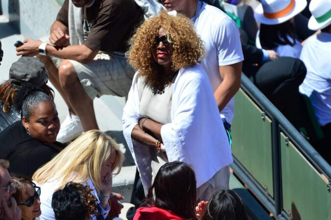La mère de Serena Williams arborer une incroyable coupe de cheveux...