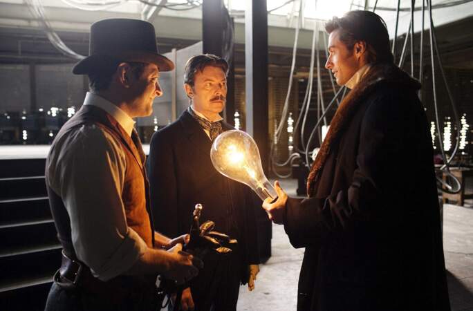Face à Hugh Jackman, Christian Bale, Andy Serkis dans Le prestige (2006) de Christopher Nolan