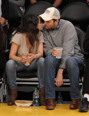 Mais ne reste pas trop longtemps célibataire, en 2012, il avoue être en couple avec Mila Kunis
