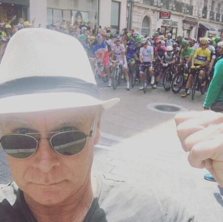 A pied, Franck Dubosc a suivi le Tour de France. Plus précisément à Montpellier. 