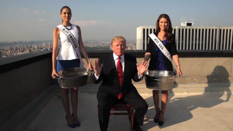 Au sommet de sa tour à New York, Trump aussi s'est essayé au Ice Bucket Challenge