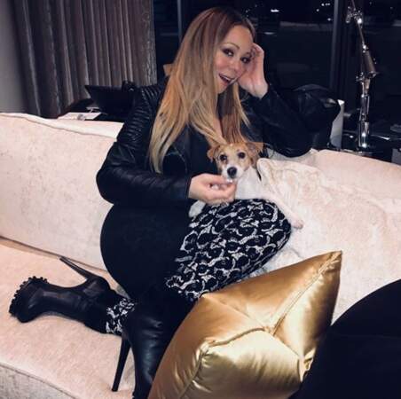 Ayant divorcé de son beau milliardaire, Mariah Carey se retrouve seule avec son chien 