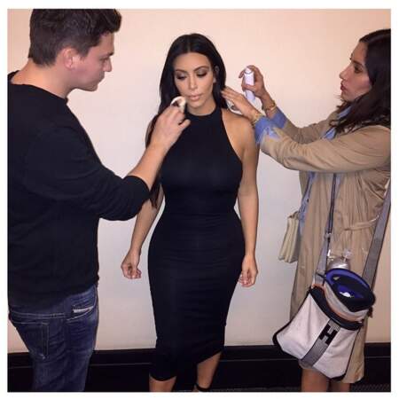 Kim Kardashian côté coulisses : elle a de nombreux assistants pour être parfaite