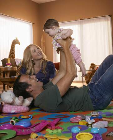Elle découvre les joies de la maternité dans la série Up All Night, diffusée en 2011 sur NBC