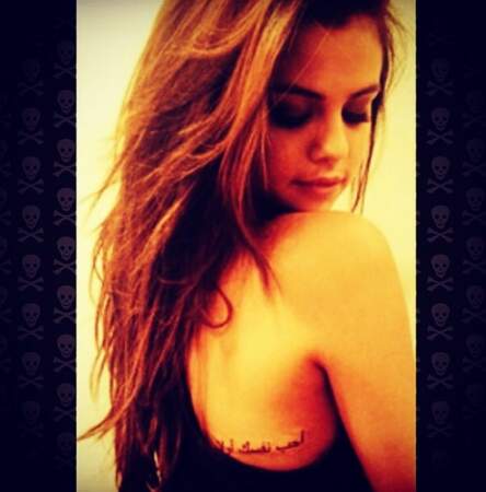 Son ex Selena Gomez vous présente elle son tout nouveau tatouage