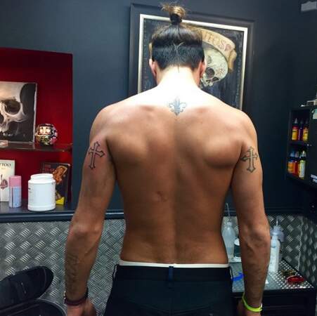 Et Thomas Vergara nous a montré son nouveau tattoo (et sa cicatrice...).