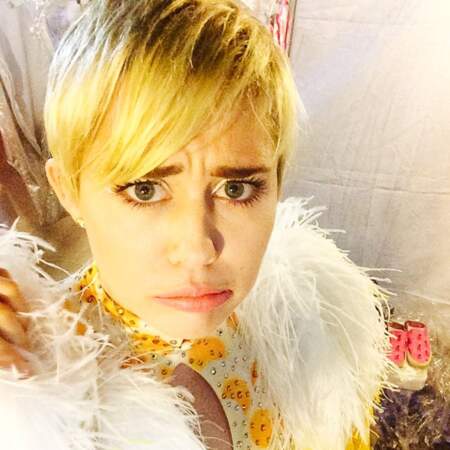 Miley Cyrus qui rentre de soirée !