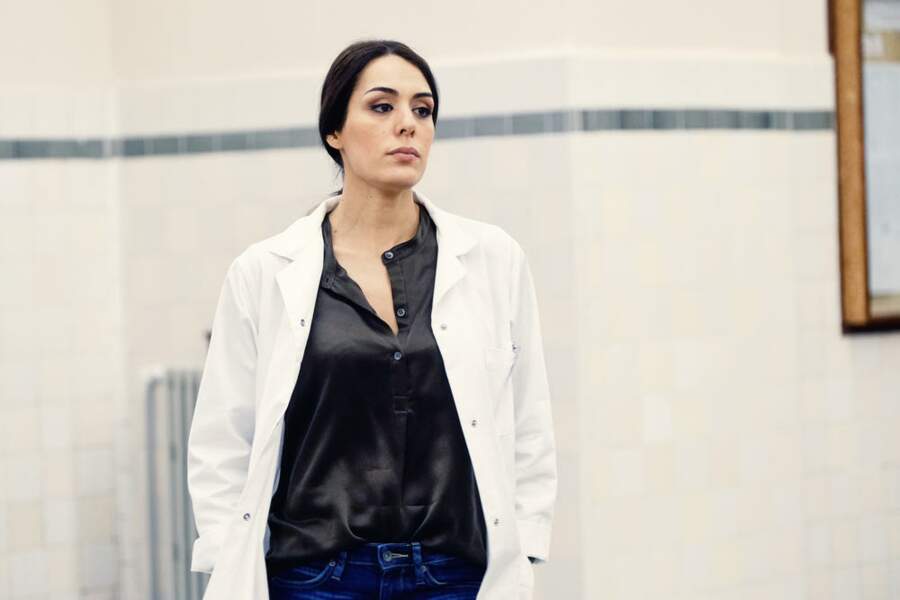 Dans Insoupçonnable, Sofia Essaïdi est Leïla de la Scientifique