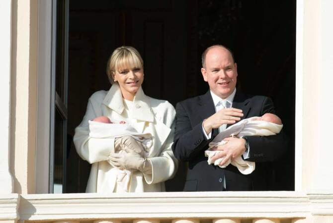 Charlène et Albert de Monaco ont présenté au monde leurs jumeaux, Gabriella et Jacques, ce mercredi 7 janvier 