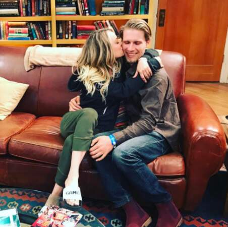 Le chéri de Kaley Cuoco lui a rendu visite sur le tournage de The Big Bang Theory. 