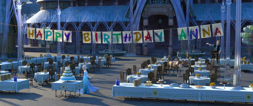 Elsa organise en secret une fête d'anniversaire pour Anna
