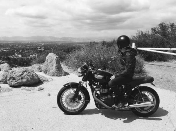 Petite virée à moto pour Paul Wesley de Vampire Diaries
