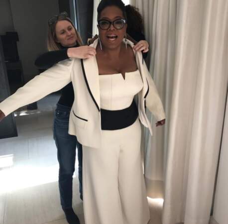 Très jolie cette tenue d'Oprah Winfrey 