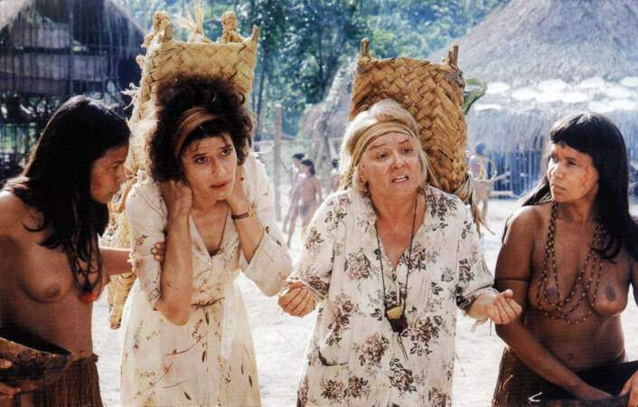 Dans Le Fils du Français (1999), la comédienne incarne Suzanne, en visite ici chez les Indiens