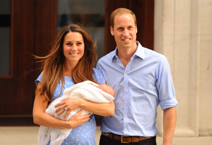 Kate et William avaient présenté George sur le parvis de la maternité après sa naissance.