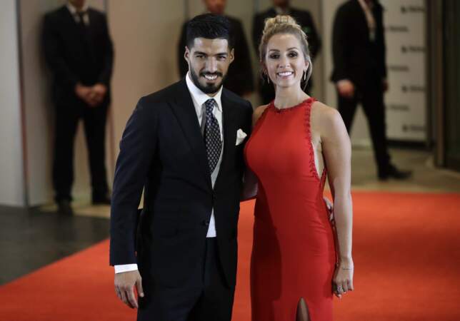 La star du Barça Luis Suarez et sa femme Sofia Balbi 