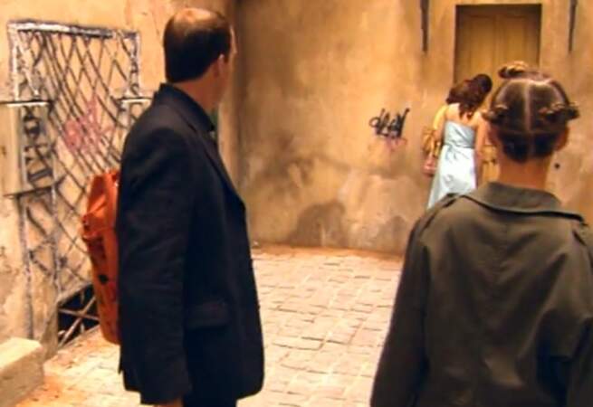 C'est le moment que choisissent Vincent et Ninon pour aller visiter le loft, au-dessus de chez Rachel.