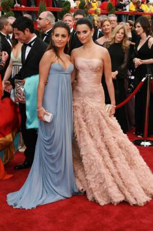 Les actrices Monica et Penélope Cruz ont aussi créé leurs collections de mode pour Mango et Agent Provocateur.