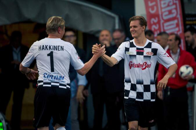 Parmi les coéquipiers du fils de Schumi, il y avait l'ancien pilote finlandais Mika Häkkinen