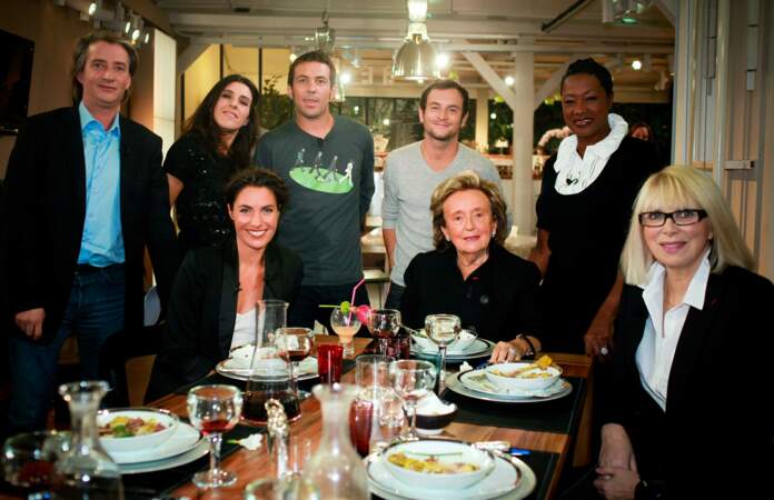 Alessandra Sublet et ses invités, notamment avec Bernadette Chirac dans C à vous (2009)