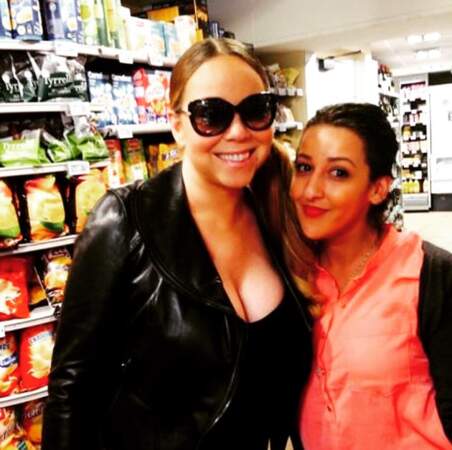 Important : L'HYDRATATION ! Mariah Carey a-t-elle acheté un pack d'eau après cette photo chez Carrefour Market ?